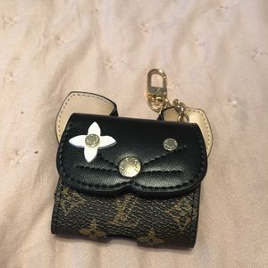 Airpods pro case and 2nd gen case